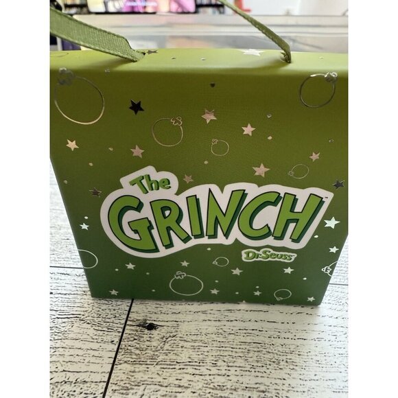 Grinch Gold Flash Plated Charm Necklace Feeling Grinchy Dr. Seuss New With Box - Picture 4 of 5